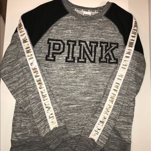 Black/white/gold/gray crew neck